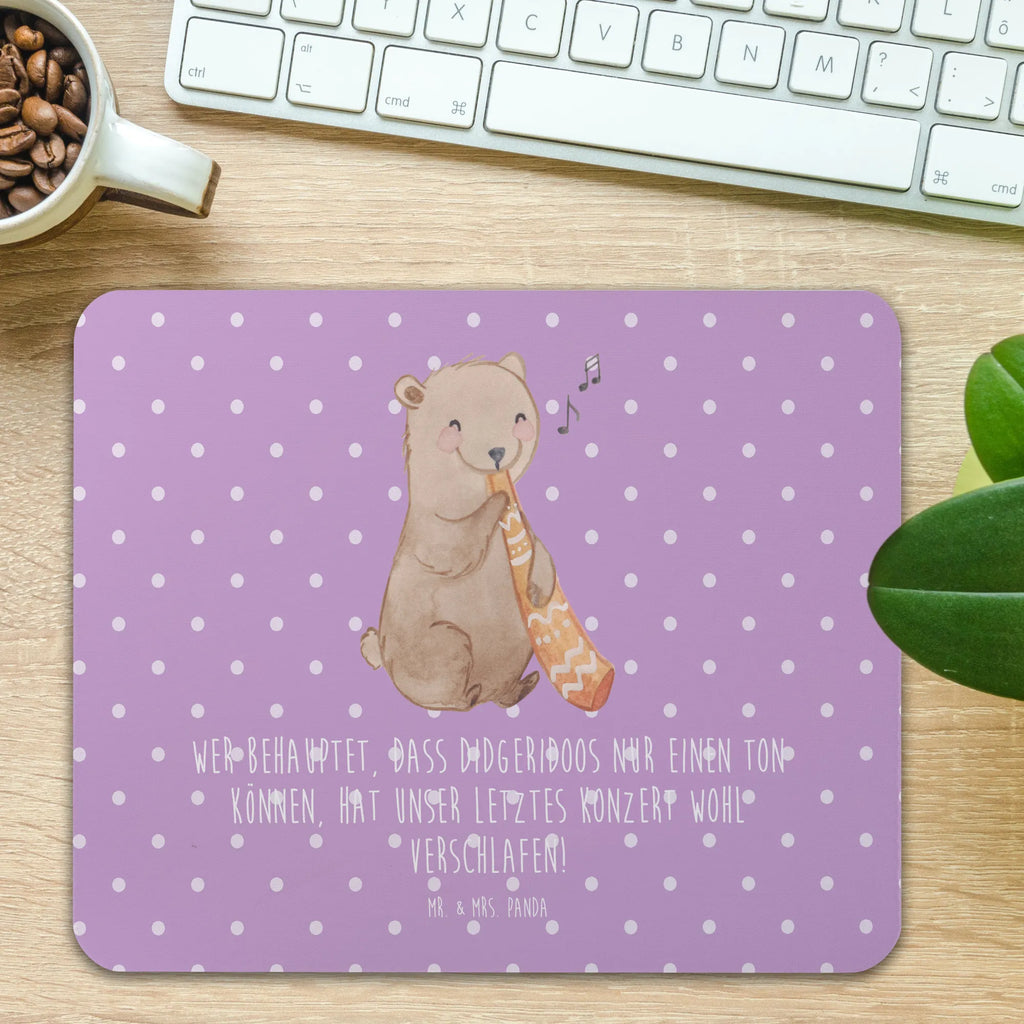 Mouse mat Wer behauptet, dass Didgeridoos nur einen Ton können, hat unser letztes Konzert wohl verschlafen! Mousepad, Mauspad, Arbeitszimmer, Mauspad Büro, Mausunterlage, Designer Mauspad, Einzigartiges Mauspad, PC Zubehör, Computer zubehör, Büroausstattung, Instrumente, Geschenke Musiker, Musikliebhaber