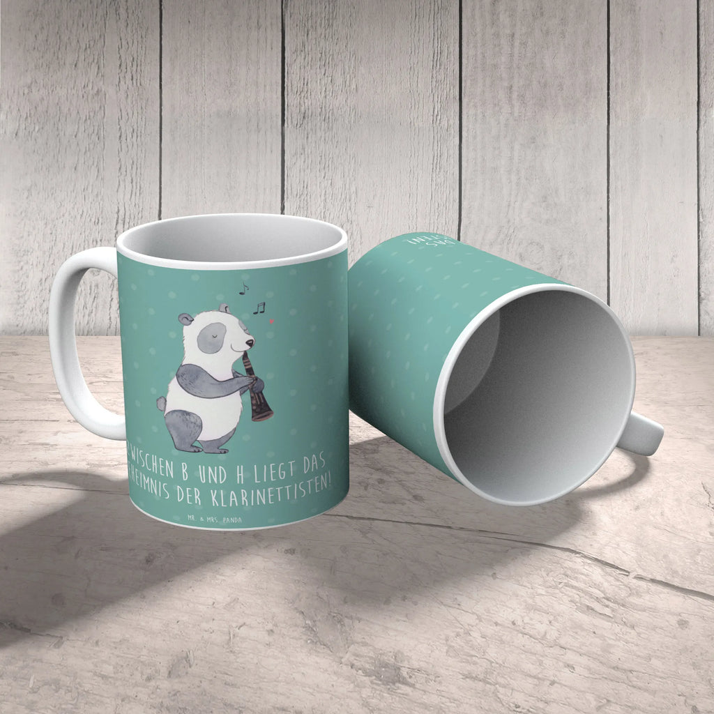 Mug Zwischen B und H liegt das Geheimnis der Klarinettisten! Geschenktasse, Tasse, Tasse mit Motiven, Tasse mit Zitaten, Teetasse, Porzellantasse, Bürotasse, Kaffeetasse, Keramiktasse, Instrumente, Geschenke Musiker, Musikliebhaber