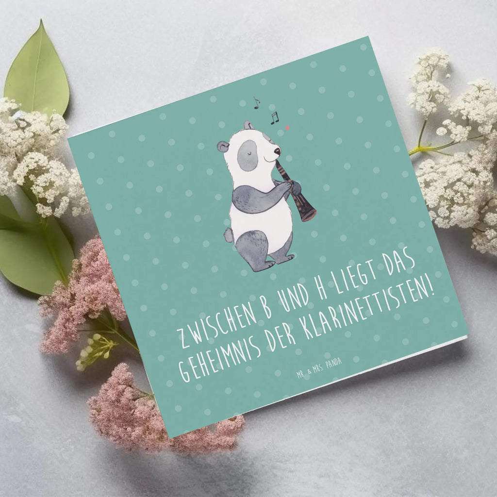 Deluxe Card Zwischen B und H liegt das Geheimnis der Klarinettisten! Hochwertige Grußkarte, Hochzeitskarte, Karte, Klappkarte, Grußkarte, Glückwunschkarte, Hochwertige Klappkarte, Einladungskarte, Geburtstagskarte, Instrumente, Geschenke Musiker, Musikliebhaber