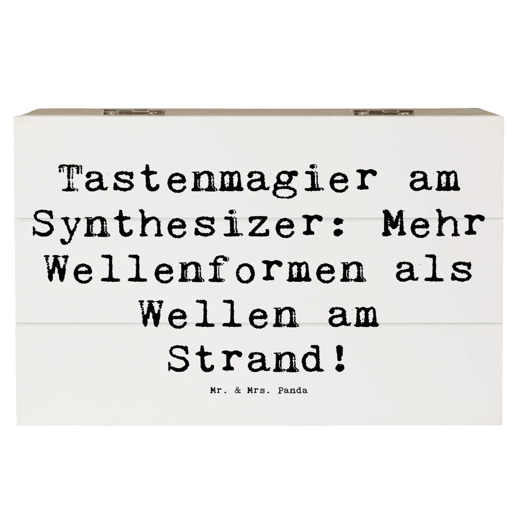Wooden chest Saying Tastenmagier am Synthesizer: Mehr Wellenformen als Wellen am Strand! Aufbewahrungsbox, Holzkiste, Dekokiste, XXL, Erinnerungsbox, Schatulle, Schatzkiste, Kiste, Geschenkbox, Geschenkdose, Erinnerungskiste, Truhe, Instrumente, Geschenke Musiker, Musikliebhaber