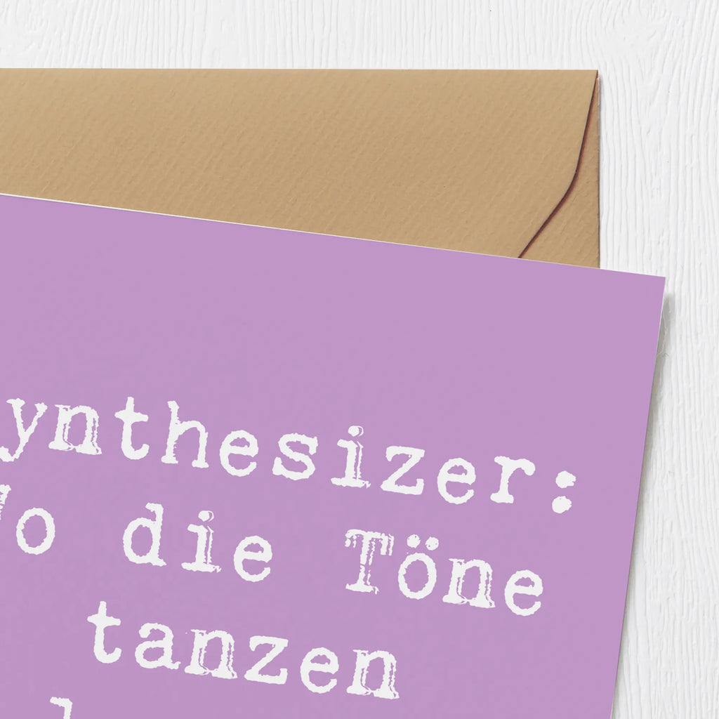 Deluxe Card Saying Synthesizer: Wo die Töne tanzen lernen! Geburtstagskarte, Hochzeitskarte, Grußkarte, Einladungskarte, Karte, Klappkarte, Glückwunschkarte, Hochwertige Klappkarte, Hochwertige Grußkarte, Instrumente, Geschenke Musiker, Musikliebhaber