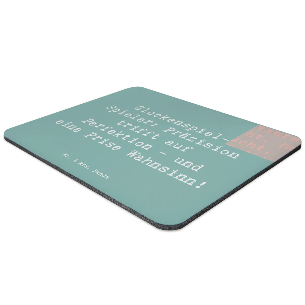 Mouse mat Saying Glockenspiel-Spieler: Präzision trifft auf Perfektion - und eine Prise Wahnsinn! Mausunterlage, Mauspad, Einzigartiges Mauspad, Mousepad, PC Zubehör, Computer zubehör, Büroausstattung, Designer Mauspad, Arbeitszimmer, Mauspad Büro, Instrumente, Geschenke Musiker, Musikliebhaber