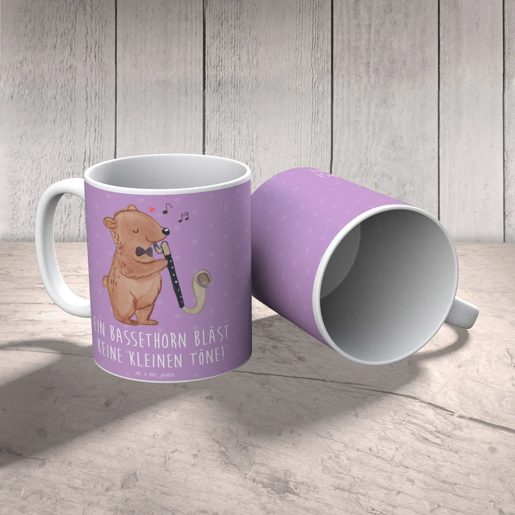 Mug Ein Bassethorn bläst keine kleinen Töne! Porzellantasse, Teetasse, Tasse mit Motiven, Tasse mit Zitaten, Geschenktasse, Bürotasse, Keramiktasse, Kaffeetasse, Tasse, Instrumente, Geschenke Musiker, Musikliebhaber