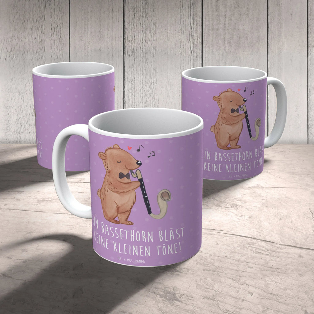 Mug Ein Bassethorn bläst keine kleinen Töne! Porzellantasse, Teetasse, Tasse mit Motiven, Tasse mit Zitaten, Geschenktasse, Bürotasse, Keramiktasse, Kaffeetasse, Tasse, Instrumente, Geschenke Musiker, Musikliebhaber