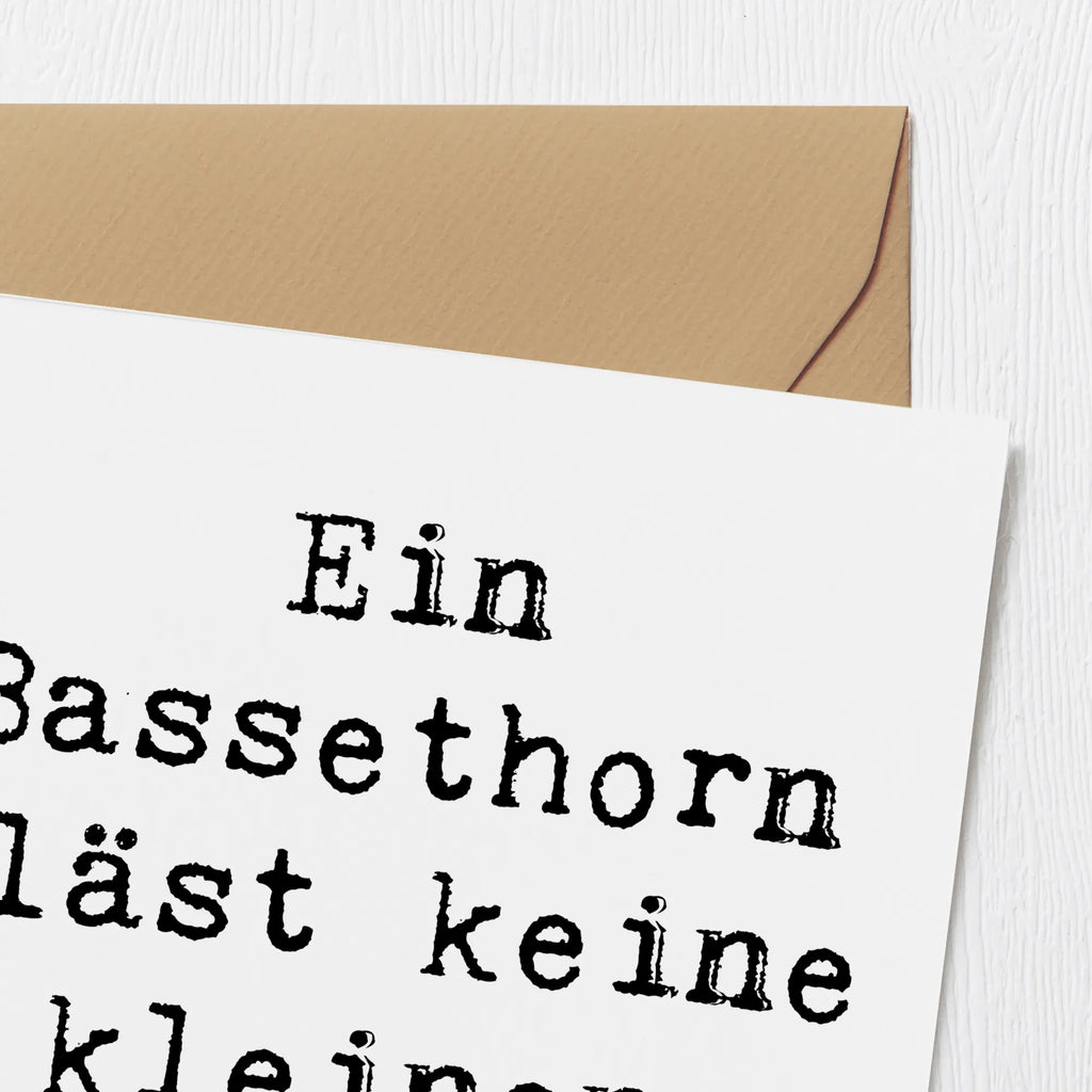 Deluxe Card Saying Ein Bassethorn bläst keine kleinen Töne! Hochwertige Grußkarte, Hochwertige Klappkarte, Karte, Geburtstagskarte, Einladungskarte, Klappkarte, Grußkarte, Hochzeitskarte, Glückwunschkarte, Instrumente, Geschenke Musiker, Musikliebhaber