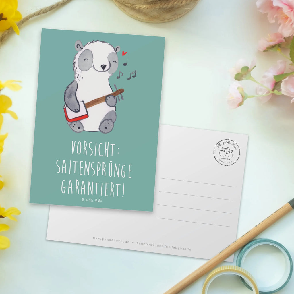 Postcard Vorsicht: Saitensprünge garantiert! Ansichtskarte, Einladungskarten Geburtstag, Geburtstagskarte, Dankeskarte, Postkarte, Grußkarte, Ansichtskarten, Einladung, Einladungskarte, Geschenkkarte, Einladung Geburtstag, Karte, Instrumente, Geschenke Musiker, Musikliebhaber
