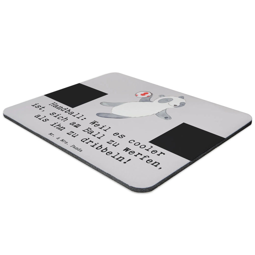 Mouse mat Handball: Weil es cooler ist, sich am Ball zu werfen, als ihn zu dribbeln! Büroausstattung, PC Zubehör, Arbeitszimmer, Computer zubehör, Mausunterlage, Mauspad, Einzigartiges Mauspad, Mousepad, Mauspad Büro, Designer Mauspad, Geschenk, Sport, Sportart, Hobby, Schenken, Danke, Dankeschön, Auszeichnung, Gewinn, Sportler