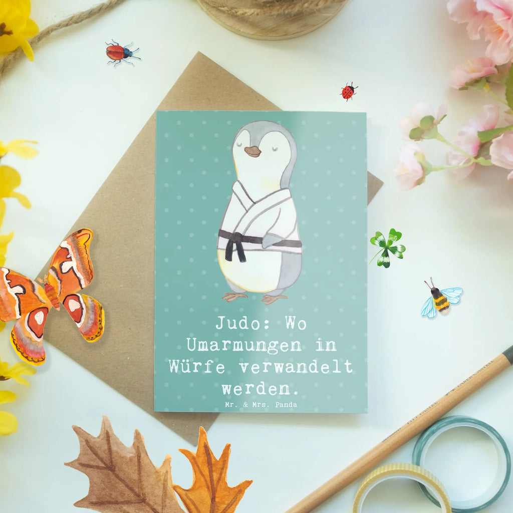 Greetings card Judo: Wo Umarmungen in Würfe verwandelt werden. Hochzeitskarte, Ansichtskarten, Klappkarte, Karte, Geburtstagskarte, Einladungskarte, Glückwunschkarte, Grußkarte, Geschenk, Sport, Sportart, Hobby, Schenken, Danke, Dankeschön, Auszeichnung, Gewinn, Sportler