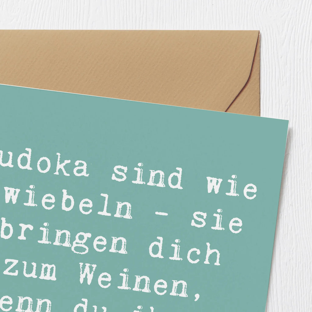 Deluxe Card Saying Judoka sind wie Zwiebeln - sie bringen dich zum Weinen, wenn du ihnen zu nahe kommst. Klappkarte, Einladungskarte, Karte, Hochwertige Grußkarte, Glückwunschkarte, Hochwertige Klappkarte, Hochzeitskarte, Geburtstagskarte, Grußkarte, Geschenk, Sport, Sportart, Hobby, Schenken, Danke, Dankeschön, Auszeichnung, Gewinn, Sportler
