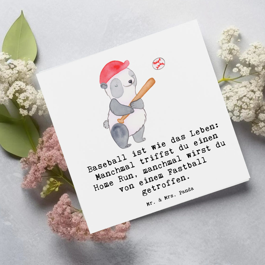 Deluxe Card Baseball ist wie das Leben: Manchmal triffst du einen Home Run, manchmal wirst du von einem Fastball getroffen. Grußkarte, Geburtstagskarte, Karte, Glückwunschkarte, Hochwertige Klappkarte, Hochzeitskarte, Klappkarte, Hochwertige Grußkarte, Einladungskarte, Geschenk, Sport, Sportart, Hobby, Schenken, Danke, Dankeschön, Auszeichnung, Gewinn, Sportler