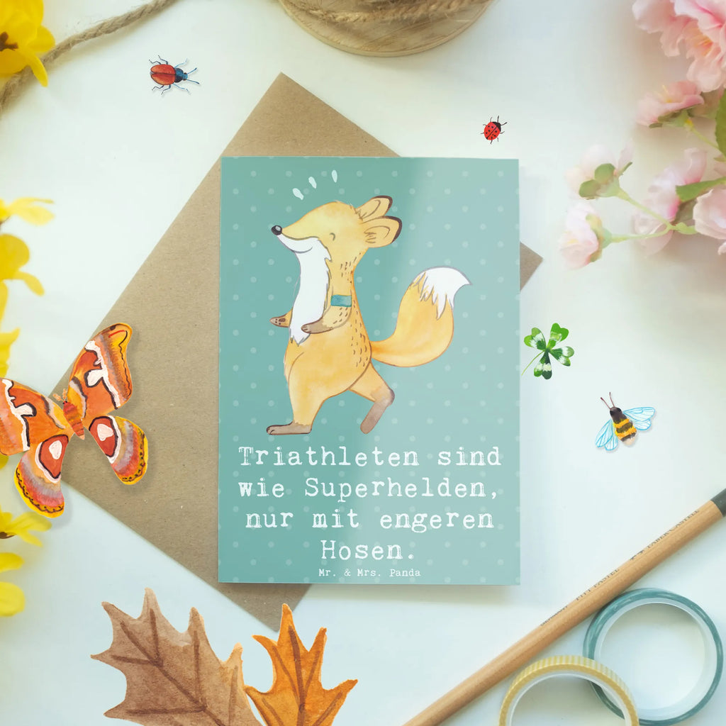 Greetings card Triathleten sind wie Superhelden, nur mit engeren Hosen. Glückwunschkarte, Grußkarte, Geburtstagskarte, Hochzeitskarte, Klappkarte, Einladungskarte, Karte, Ansichtskarten, Geschenk, Sport, Sportart, Hobby, Schenken, Danke, Dankeschön, Auszeichnung, Gewinn, Sportler