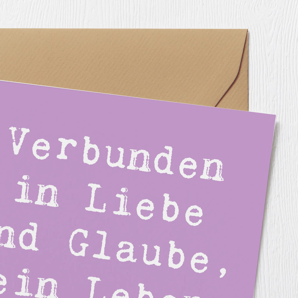 Deluxe Card Saying Verbunden in Liebe und Glaube, ein Leben lang. Karte, Grußkarte, Klappkarte, Einladungskarte, Glückwunschkarte, Hochzeitskarte, Geburtstagskarte, Hochwertige Grußkarte, Hochwertige Klappkarte, Hochzeit, Hochzeitsgeschenk, Ehe, Hochzeitsfeier, Trauung, Trauungsgeschenk, Verlobungsfeier, Verlobungsgeschenk, Hochzeitsgeschenkideen, Hochzeitsgeschenke für Brautpaar