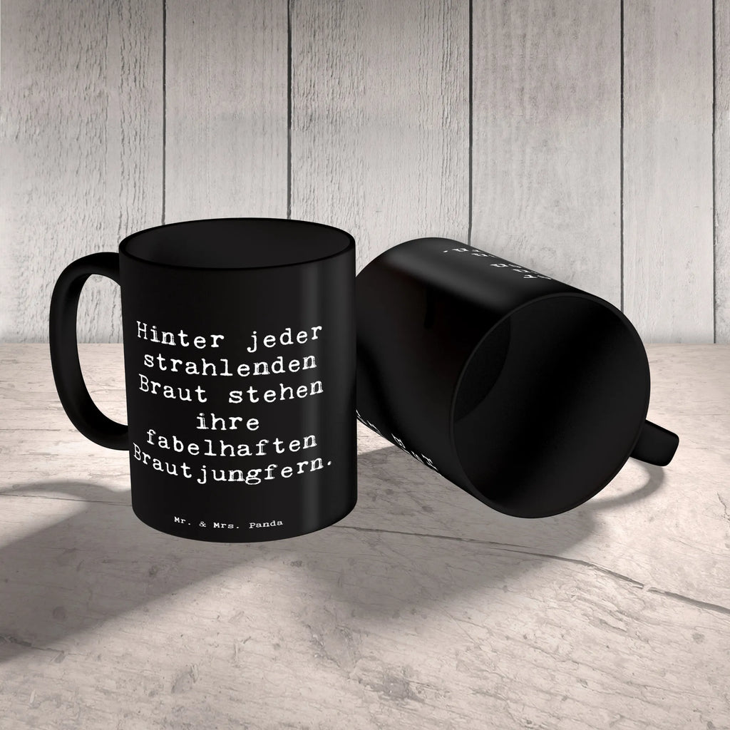 Mug Saying Hinter jeder strahlenden Braut stehen ihre fabelhaften Brautjungfern. Tasse, Keramiktasse, Porzellantasse, Kaffeetasse, Geschenktasse, Tasse mit Zitaten, Tasse mit Motiven, Bürotasse, Teetasse, Hochzeit, Hochzeitsgeschenk, Ehe, Hochzeitsfeier, Trauung, Trauungsgeschenk, Hochzeitskarte, Verlobungsfeier, Verlobungsgeschenk, Hochzeitsgeschenkideen, Hochzeitsgeschenke für Brautpaar
