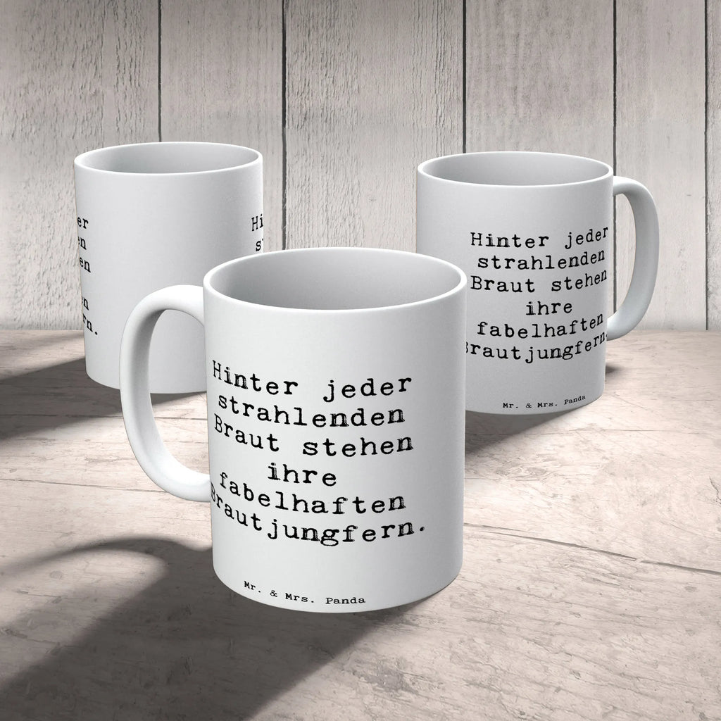 Mug Saying Hinter jeder strahlenden Braut stehen ihre fabelhaften Brautjungfern. Tasse, Keramiktasse, Porzellantasse, Kaffeetasse, Geschenktasse, Tasse mit Zitaten, Tasse mit Motiven, Bürotasse, Teetasse, Hochzeit, Hochzeitsgeschenk, Ehe, Hochzeitsfeier, Trauung, Trauungsgeschenk, Hochzeitskarte, Verlobungsfeier, Verlobungsgeschenk, Hochzeitsgeschenkideen, Hochzeitsgeschenke für Brautpaar