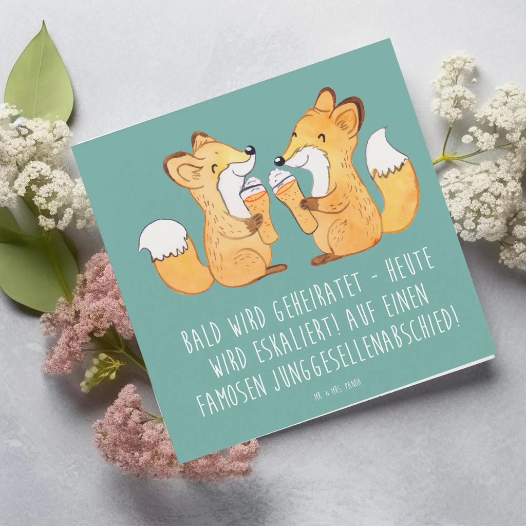 Deluxe Card Bald wird geheiratet - heute wird eskaliert! Auf einen famosen Junggesellenabschied! Karte, Klappkarte, Geburtstagskarte, Grußkarte, Glückwunschkarte, Hochwertige Grußkarte, Einladungskarte, Hochzeitskarte, Hochwertige Klappkarte, Hochzeit, Hochzeitsgeschenk, Ehe, Hochzeitsfeier, Trauung, Trauungsgeschenk, Verlobungsfeier, Verlobungsgeschenk, Hochzeitsgeschenkideen, Hochzeitsgeschenke für Brautpaar