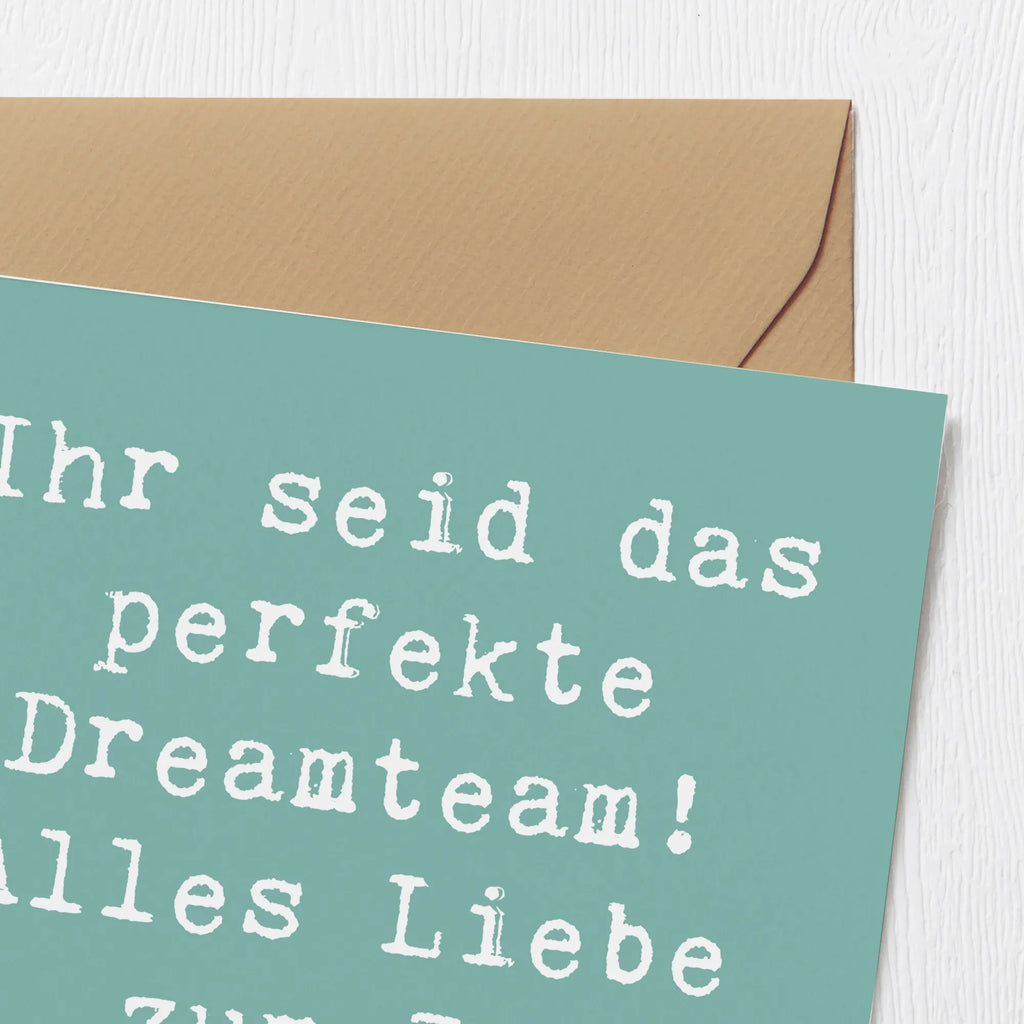 Deluxe Karte Spruch 3. Hochzeitstag Lederhochzeit Dreamteam Einladungskarte, Grußkarte, Karte, Hochzeitskarte, Hochwertige Grußkarte, Klappkarte, Glückwunschkarte, Hochwertige Klappkarte, Geburtstagskarte, Hochzeit, Hochzeitsgeschenk, Ehe, Hochzeitsfeier, Trauung, Trauungsgeschenk, Verlobungsfeier, Verlobungsgeschenk, Hochzeitsgeschenkideen, Hochzeitsgeschenke für Brautpaar