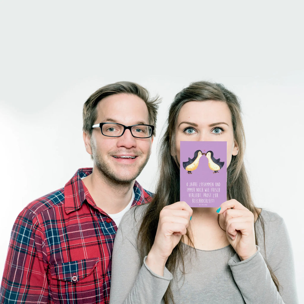 Postcard 8 Jahre zusammen und immer noch wie frisch verliebt. Prost zur Blechhochzeit! Karte, Dankeskarte, Einladungskarte, Grußkarte, Ansichtskarten, Postkarte, Ansichtskarte, Einladung, Geburtstagskarte, Einladung Geburtstag, Einladungskarten Geburtstag, Geschenkkarte, Hochzeit, Hochzeitsgeschenk, Ehe, Hochzeitsfeier, Trauung, Trauungsgeschenk, Hochzeitskarte, Verlobungsfeier, Verlobungsgeschenk, Hochzeitsgeschenkideen, Hochzeitsgeschenke für Brautpaar