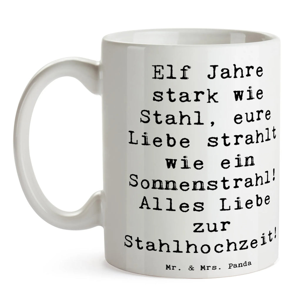 Mug Saying Elf Jahre stark wie Stahl, eure Liebe strahlt wie ein Sonnenstrahl! Alles Liebe zur Stahlhochzeit! Keramiktasse, Kaffeetasse, Tasse mit Zitaten, Tasse mit Motiven, Tasse, Geschenktasse, Teetasse, Bürotasse, Porzellantasse, Hochzeit, Hochzeitsgeschenk, Ehe, Hochzeitsfeier, Trauung, Trauungsgeschenk, Hochzeitskarte, Verlobungsfeier, Verlobungsgeschenk, Hochzeitsgeschenkideen, Hochzeitsgeschenke für Brautpaar