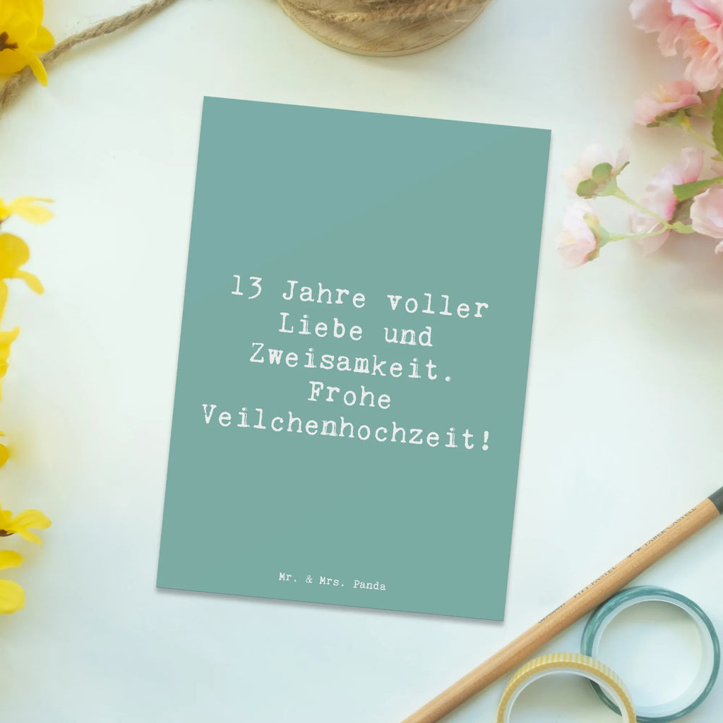 Postcard Saying 13 Jahre voller Liebe und Zweisamkeit. Frohe Veilchenhochzeit! Ansichtskarten, Karte, Einladung Geburtstag, Einladung, Postkarte, Einladungskarten Geburtstag, Dankeskarte, Einladungskarte, Geschenkkarte, Geburtstagskarte, Grußkarte, Ansichtskarte, Hochzeit, Hochzeitsgeschenk, Ehe, Hochzeitsfeier, Trauung, Trauungsgeschenk, Hochzeitskarte, Verlobungsfeier, Verlobungsgeschenk, Hochzeitsgeschenkideen, Hochzeitsgeschenke für Brautpaar