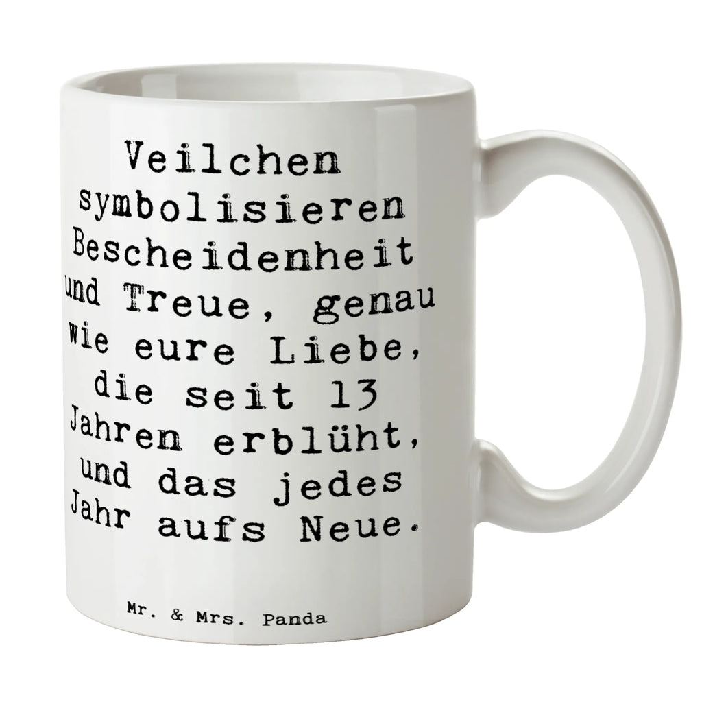 Mug Saying Veilchen symbolisieren Bescheidenheit und Treue, genau wie eure Liebe, die seit 13 Jahren erblüht, und das jedes Jahr aufs Neue. Geschenktasse, Tasse mit Motiven, Kaffeetasse, Keramiktasse, Tasse, Tasse mit Zitaten, Porzellantasse, Bürotasse, Teetasse, Hochzeit, Hochzeitsgeschenk, Ehe, Hochzeitsfeier, Trauung, Trauungsgeschenk, Hochzeitskarte, Verlobungsfeier, Verlobungsgeschenk, Hochzeitsgeschenkideen, Hochzeitsgeschenke für Brautpaar