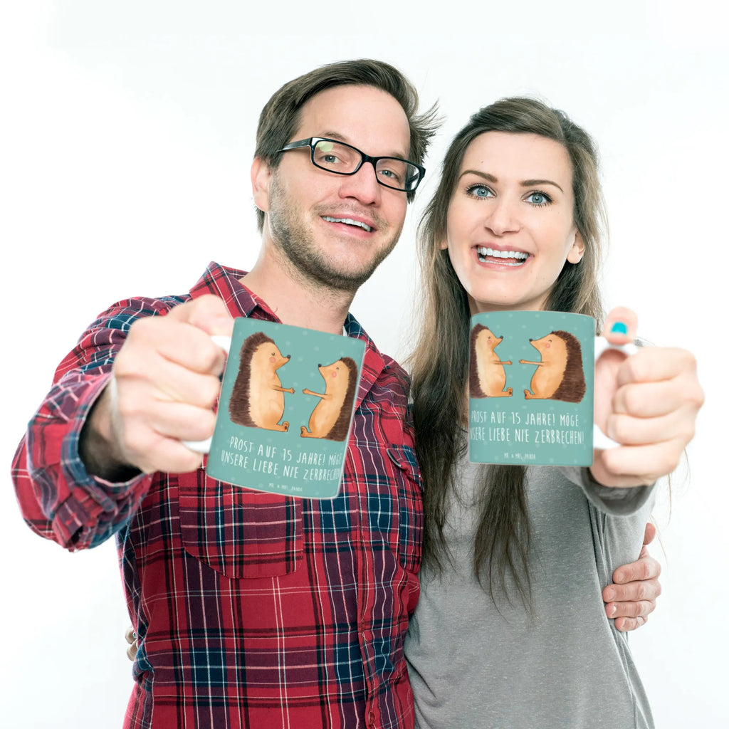 Mug Prost auf 15 Jahre! Möge unsere Liebe nie zerbrechen! Bürotasse, Tasse mit Zitaten, Geschenktasse, Tasse, Tasse mit Motiven, Kaffeetasse, Keramiktasse, Teetasse, Porzellantasse, Hochzeit, Hochzeitsgeschenk, Ehe, Hochzeitsfeier, Trauung, Trauungsgeschenk, Hochzeitskarte, Verlobungsfeier, Verlobungsgeschenk, Hochzeitsgeschenkideen, Hochzeitsgeschenke für Brautpaar