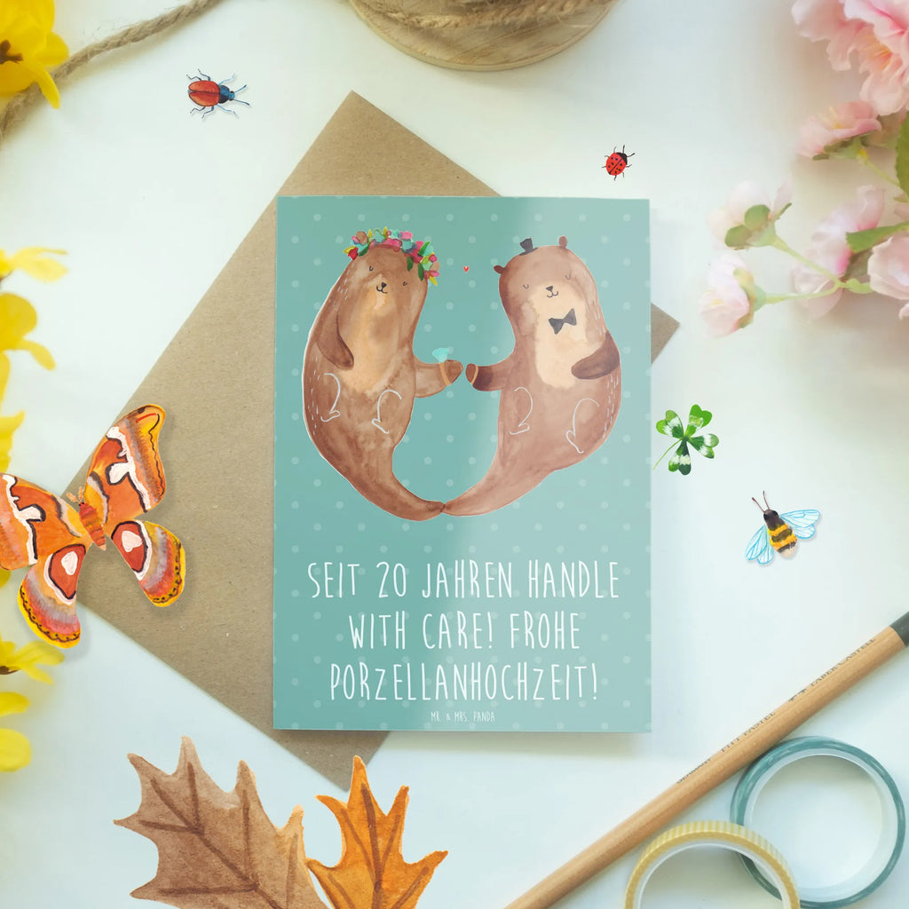 Greetings card Seit 20 Jahren handle with care! Frohe Porzellanhochzeit! Ansichtskarten, Einladungskarte, Geburtstagskarte, Karte, Klappkarte, Glückwunschkarte, Grußkarte, Hochzeitskarte, Hochzeit, Hochzeitsgeschenk, Ehe, Hochzeitsfeier, Trauung, Trauungsgeschenk, Verlobungsfeier, Verlobungsgeschenk, Hochzeitsgeschenkideen, Hochzeitsgeschenke für Brautpaar