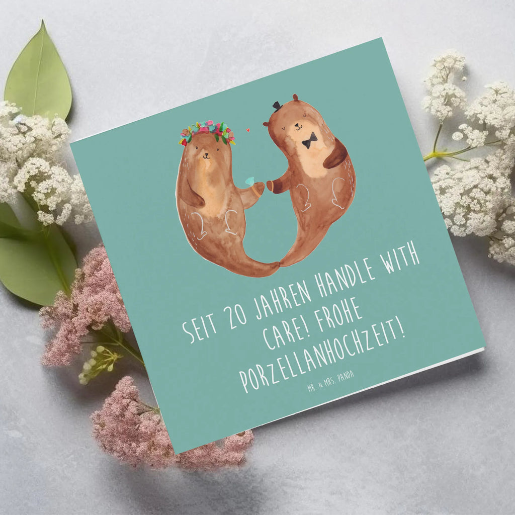 Deluxe Card Seit 20 Jahren handle with care! Frohe Porzellanhochzeit! Klappkarte, Hochzeitskarte, Hochwertige Grußkarte, Hochwertige Klappkarte, Grußkarte, Glückwunschkarte, Geburtstagskarte, Karte, Einladungskarte, Hochzeit, Hochzeitsgeschenk, Ehe, Hochzeitsfeier, Trauung, Trauungsgeschenk, Verlobungsfeier, Verlobungsgeschenk, Hochzeitsgeschenkideen, Hochzeitsgeschenke für Brautpaar