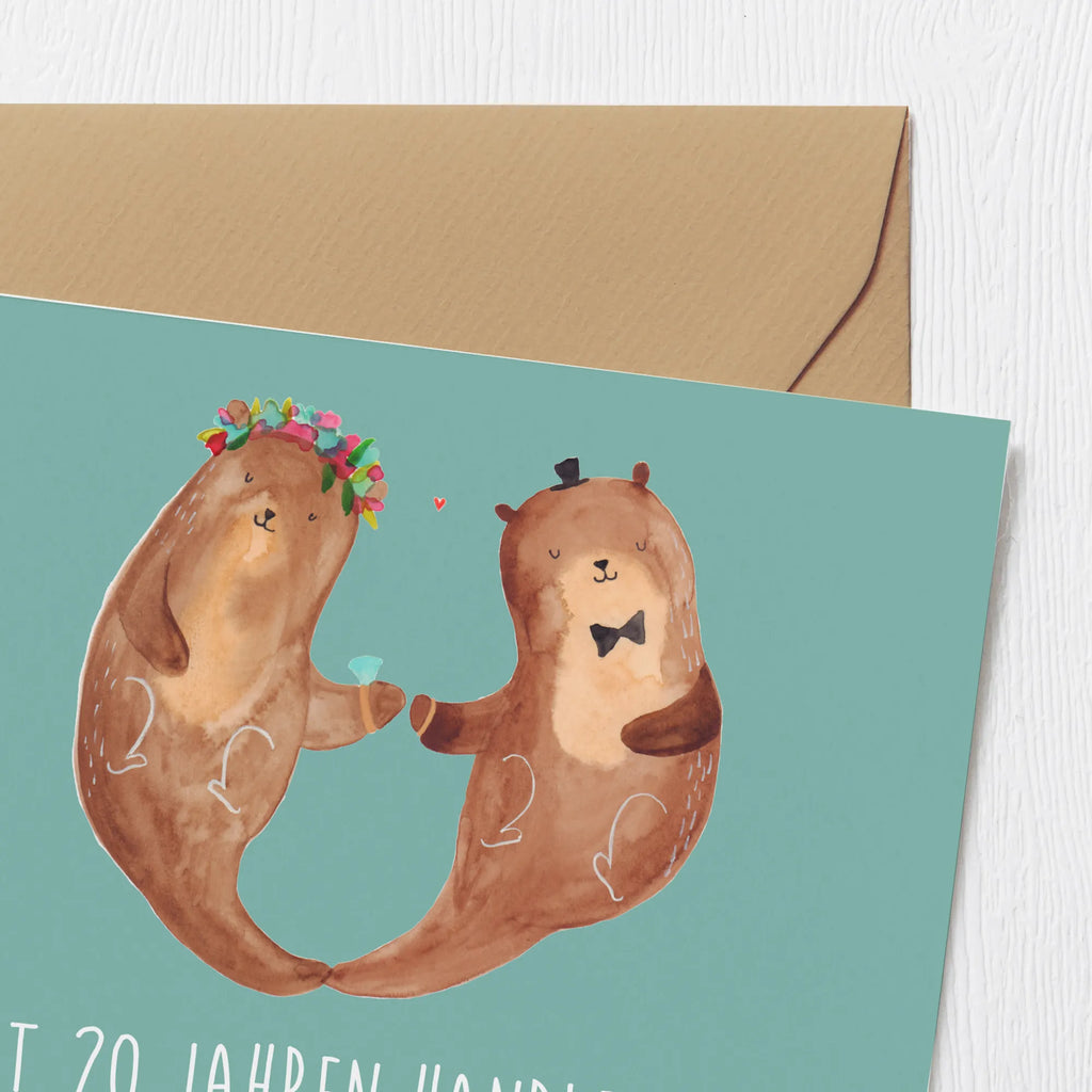 Deluxe Card Seit 20 Jahren handle with care! Frohe Porzellanhochzeit! Klappkarte, Hochzeitskarte, Hochwertige Grußkarte, Hochwertige Klappkarte, Grußkarte, Glückwunschkarte, Geburtstagskarte, Karte, Einladungskarte, Hochzeit, Hochzeitsgeschenk, Ehe, Hochzeitsfeier, Trauung, Trauungsgeschenk, Verlobungsfeier, Verlobungsgeschenk, Hochzeitsgeschenkideen, Hochzeitsgeschenke für Brautpaar