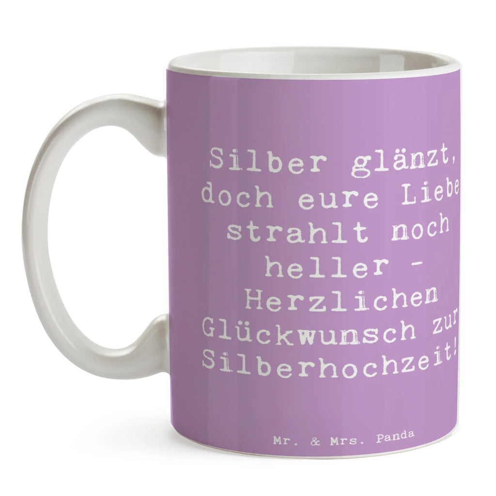 Mug Saying Silber glänzt, doch eure Liebe strahlt noch heller - Herzlichen Glückwunsch zur Silberhochzeit! Teetasse, Porzellantasse, Keramiktasse, Tasse mit Motiven, Geschenktasse, Tasse mit Zitaten, Bürotasse, Kaffeetasse, Tasse, Hochzeit, Hochzeitsgeschenk, Ehe, Hochzeitsfeier, Trauung, Trauungsgeschenk, Hochzeitskarte, Verlobungsfeier, Verlobungsgeschenk, Hochzeitsgeschenkideen, Hochzeitsgeschenke für Brautpaar