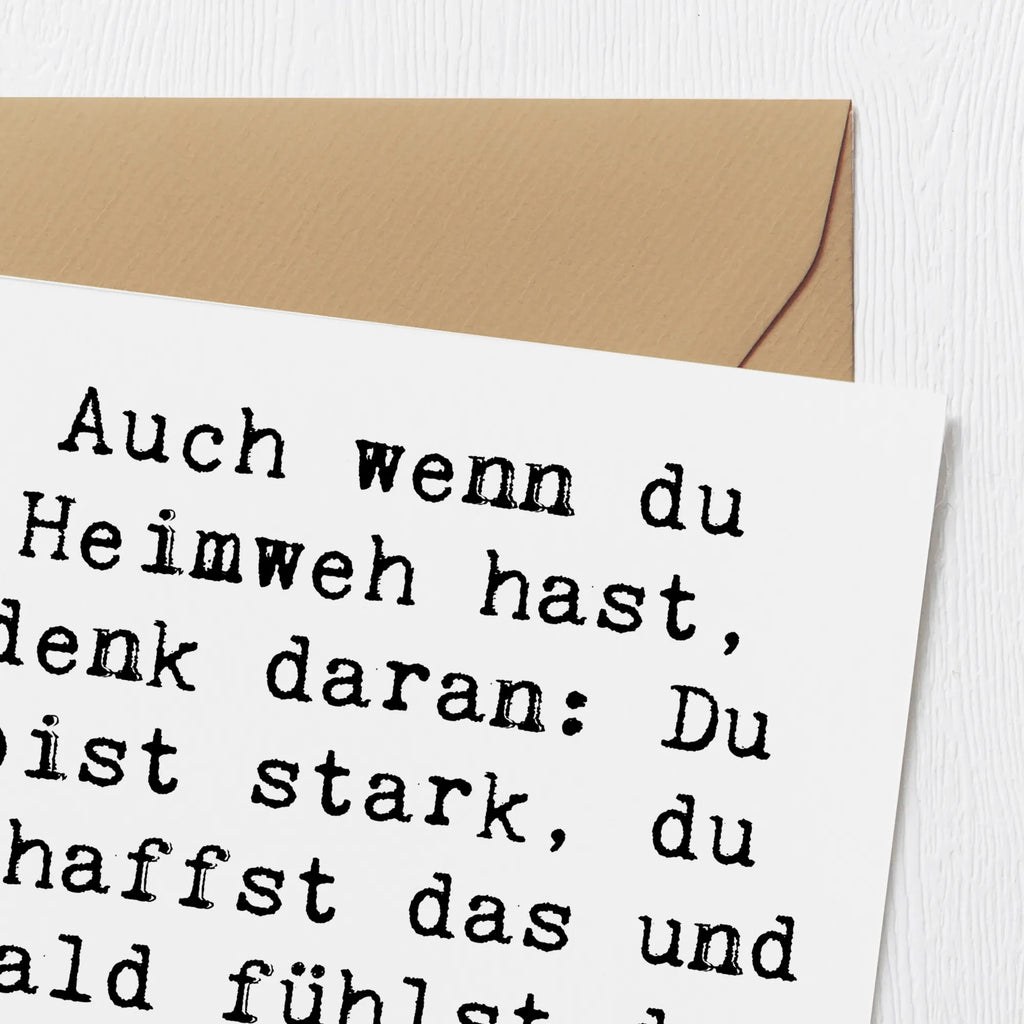 Deluxe Card Saying Auch wenn du Heimweh hast, denk daran: Du bist stark, du schaffst das und bald fühlst du dich wieder richtig wohl! Hochwertige Klappkarte, Klappkarte, Hochwertige Grußkarte, Karte, Hochzeitskarte, Grußkarte, Geburtstagskarte, Glückwunschkarte, Einladungskarte, sprüche, zitate, spruch kollektion, inspiration, motivation, lebensweisheiten, geschenkideen, wanddeko, wohnaccessoires, sprüche sammlung, schöne sprüche, glück, liebe, freude, lächeln, alltag verschönern, nachhaltige geschenke, dekoration, kreativ, einzigartig, shopify, mr and mrs panda