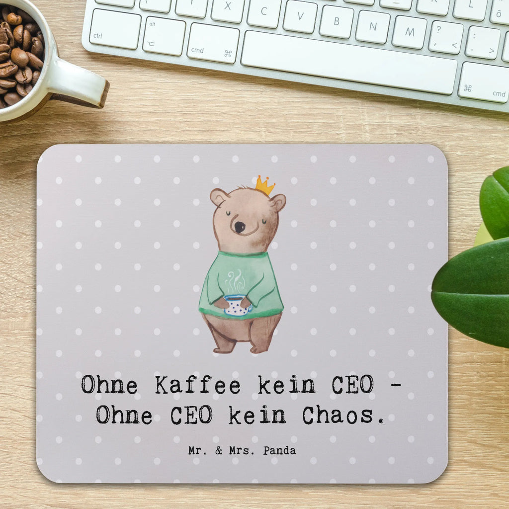 Mouse mat Ohne Kaffee kein CEO - Ohne CEO kein Chaos. Mauspad, Mausunterlage, Mousepad, PC Zubehör, Computer zubehör, Arbeitszimmer, Einzigartiges Mauspad, Mauspad Büro, Büroausstattung, Designer Mauspad, Beruf, Ausbildung, Jubiläum, Abschied, Rente, Kollege, Kollegin, Geschenk, Schenken, Arbeitskollege, Mitarbeiter, Firma, Danke, Dankeschön