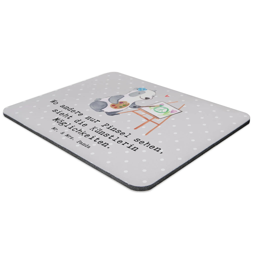 Mouse mat Wo andere nur Pinsel sehen, sieht die Künstlerin Möglichkeiten. Mausunterlage, PC Zubehör, Mousepad, Einzigartiges Mauspad, Büroausstattung, Computer zubehör, Mauspad, Designer Mauspad, Mauspad Büro, Arbeitszimmer, Beruf, Ausbildung, Jubiläum, Abschied, Rente, Kollege, Kollegin, Geschenk, Schenken, Arbeitskollege, Mitarbeiter, Firma, Danke, Dankeschön