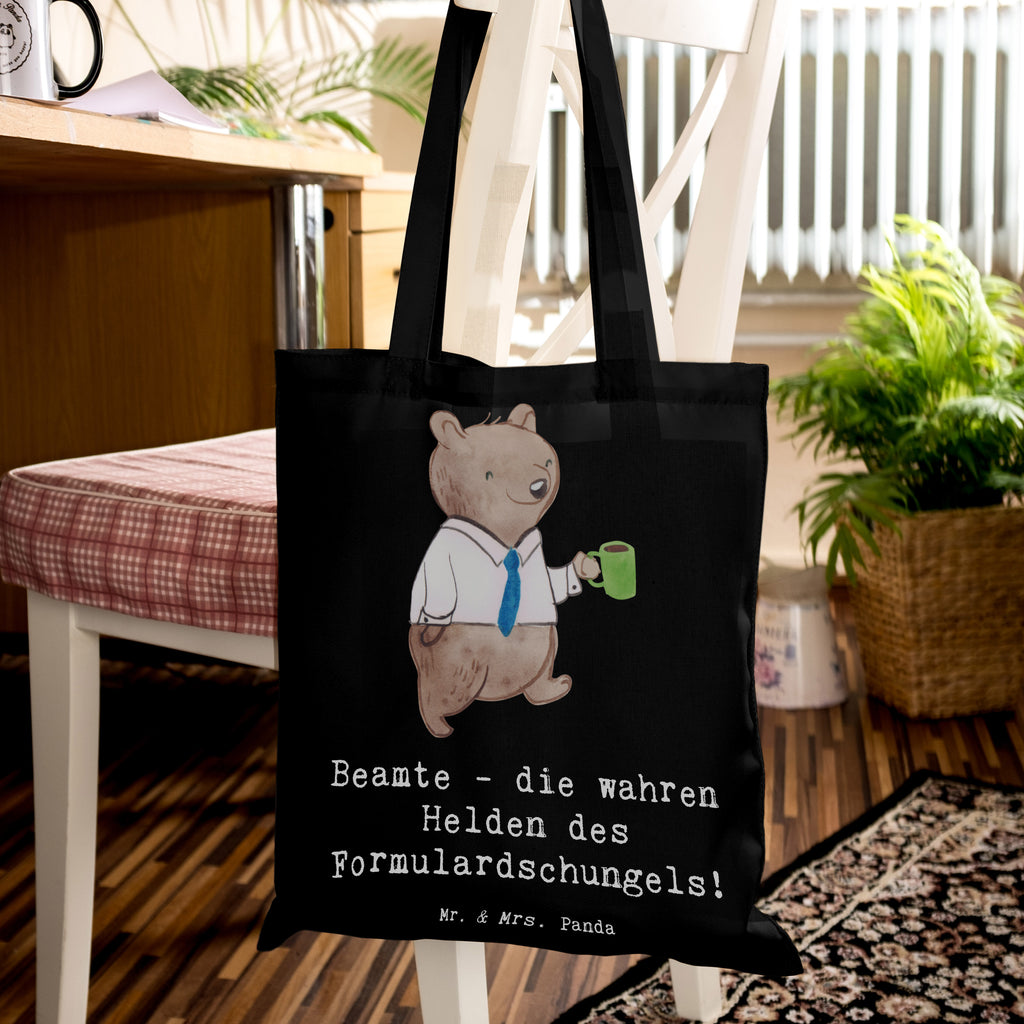Tote bag Beamte - die wahren Helden des Formulardschungels! Umhängetasche, Strandtasche, Stoffbeutel, Einkaufstüte, Laptoptasche, Stofftasche, Beuteltasche, Einkaufstasche, Jutetasche, Tragetasche, Jutebeutel, Tasche, Badetasche, Shopper, Schultertasche, Beutel, Beruf, Ausbildung, Jubiläum, Abschied, Rente, Kollege, Kollegin, Geschenk, Schenken, Arbeitskollege, Mitarbeiter, Firma, Danke, Dankeschön
