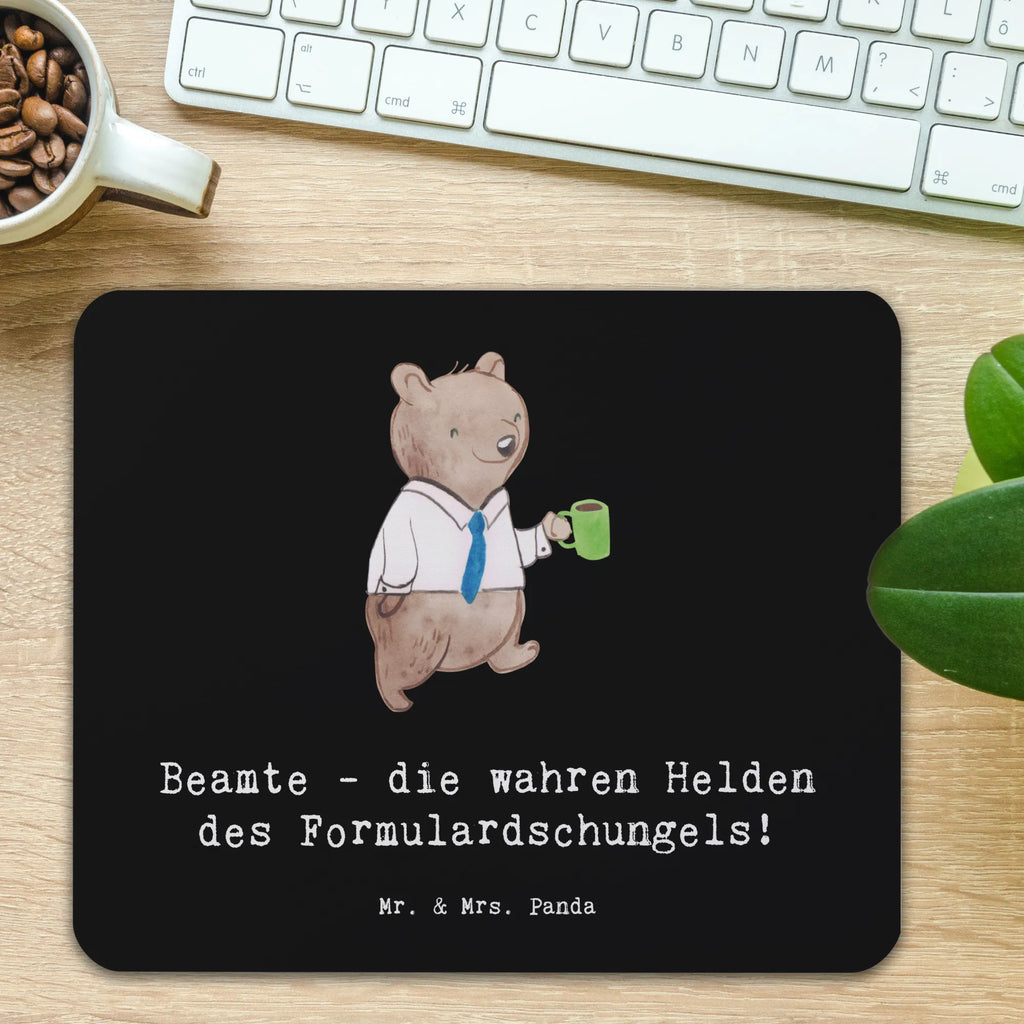 Mouse mat Beamte - die wahren Helden des Formulardschungels! Mauspad, Mausunterlage, Arbeitszimmer, Designer Mauspad, Büroausstattung, Mousepad, Mauspad Büro, PC Zubehör, Computer zubehör, Einzigartiges Mauspad, Beruf, Ausbildung, Jubiläum, Abschied, Rente, Kollege, Kollegin, Geschenk, Schenken, Arbeitskollege, Mitarbeiter, Firma, Danke, Dankeschön