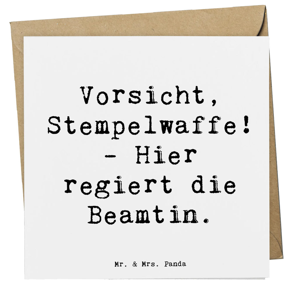 Deluxe Card Saying Vorsicht, Stempelwaffe! - Hier regiert die Beamtin. Karte, Geburtstagskarte, Einladungskarte, Grußkarte, Hochwertige Grußkarte, Hochzeitskarte, Glückwunschkarte, Klappkarte, Hochwertige Klappkarte, Beruf, Ausbildung, Jubiläum, Abschied, Rente, Kollege, Kollegin, Geschenk, Schenken, Arbeitskollege, Mitarbeiter, Firma, Danke, Dankeschön