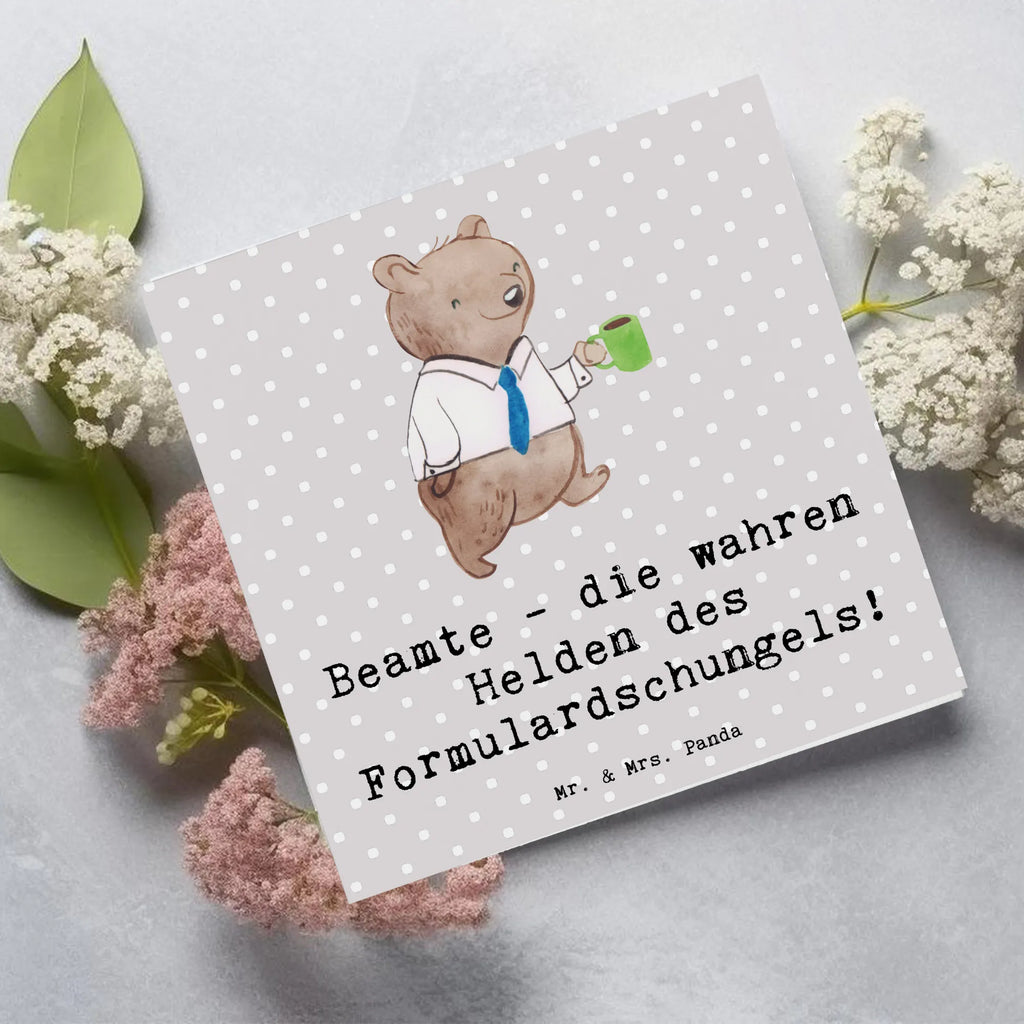 Deluxe Karte Beamtin Heldin Grußkarte, Einladungskarte, Karte, Hochzeitskarte, Hochwertige Klappkarte, Hochwertige Grußkarte, Klappkarte, Glückwunschkarte, Geburtstagskarte, Beruf, Ausbildung, Jubiläum, Abschied, Rente, Kollege, Kollegin, Geschenk, Schenken, Arbeitskollege, Mitarbeiter, Firma, Danke, Dankeschön