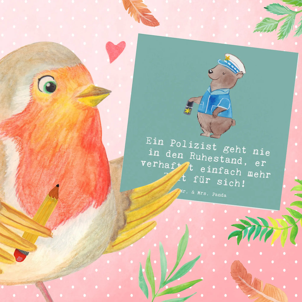 Deluxe Card Ein Polizist geht nie in den Ruhestand, er verhaftet einfach mehr Zeit für sich! Klappkarte, Grußkarte, Hochwertige Grußkarte, Karte, Hochwertige Klappkarte, Glückwunschkarte, Hochzeitskarte, Geburtstagskarte, Einladungskarte, Beruf, Ausbildung, Jubiläum, Abschied, Rente, Kollege, Kollegin, Geschenk, Schenken, Arbeitskollege, Mitarbeiter, Firma, Danke, Dankeschön