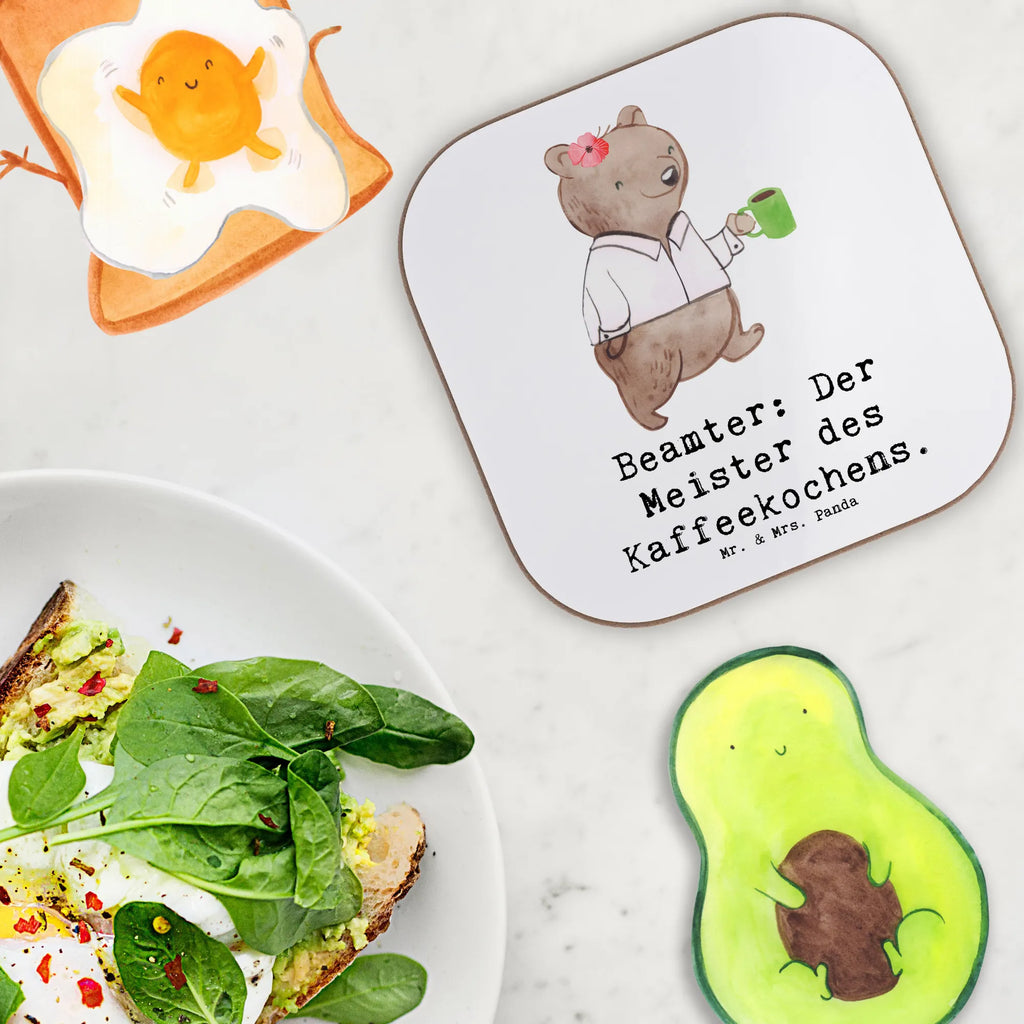Square coaster Beamter: Der Meister des Kaffeekochens. Untersetzer Design, Glasuntersetzer, Bierdeckel, Untersetzer Gläser, Untersetzer für Gläser, Korkuntersetzer, Getränkeuntersetzer, Untersetzer, Untersetzer Holz, Untersetzer aus Holz, Tassen Untersetzer, Holzuntersetzer, Beruf, Ausbildung, Jubiläum, Abschied, Rente, Kollege, Kollegin, Geschenk, Schenken, Arbeitskollege, Mitarbeiter, Firma, Danke, Dankeschön