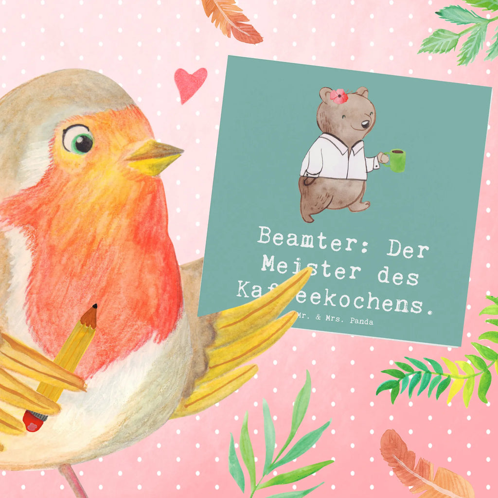 Deluxe Card Beamter: Der Meister des Kaffeekochens. Karte, Hochzeitskarte, Hochwertige Grußkarte, Einladungskarte, Grußkarte, Geburtstagskarte, Hochwertige Klappkarte, Klappkarte, Glückwunschkarte, Beruf, Ausbildung, Jubiläum, Abschied, Rente, Kollege, Kollegin, Geschenk, Schenken, Arbeitskollege, Mitarbeiter, Firma, Danke, Dankeschön