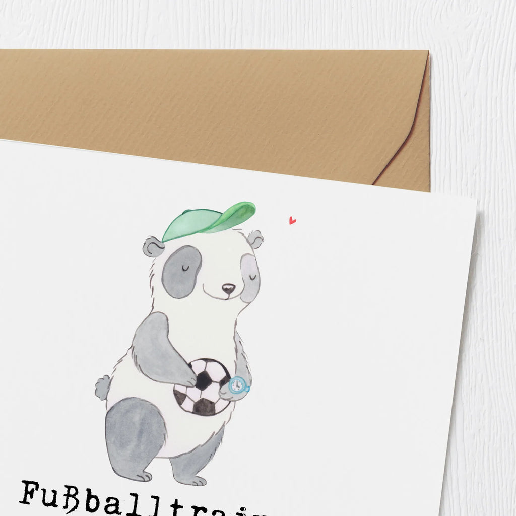 Deluxe Card Ein Fußballtrainer ist wie ein Dirigent, nur mit mehr Schweiß und weniger Taktgefühl. Einladungskarte, Karte, Hochwertige Grußkarte, Hochzeitskarte, Glückwunschkarte, Klappkarte, Hochwertige Klappkarte, Geburtstagskarte, Grußkarte, Beruf, Ausbildung, Jubiläum, Abschied, Rente, Kollege, Kollegin, Geschenk, Schenken, Arbeitskollege, Mitarbeiter, Firma, Danke, Dankeschön