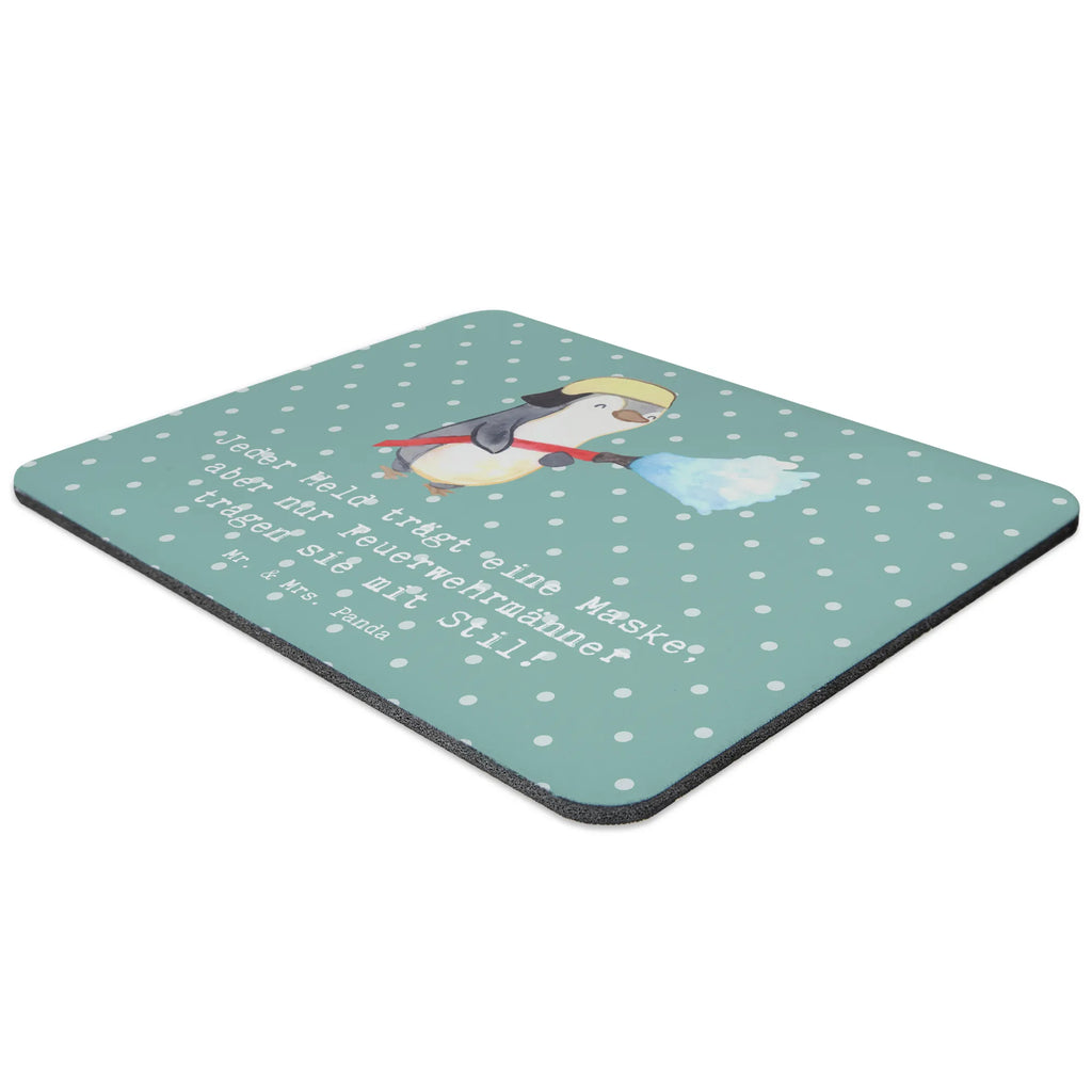 Mouse mat Jeder Held trägt eine Maske, aber nur Feuerwehrmänner tragen sie mit Stil! Mousepad, Mauspad, Einzigartiges Mauspad, Mauspad Büro, Arbeitszimmer, Computer zubehör, Mausunterlage, Designer Mauspad, Büroausstattung, PC Zubehör, Beruf, Ausbildung, Jubiläum, Abschied, Rente, Kollege, Kollegin, Geschenk, Schenken, Arbeitskollege, Mitarbeiter, Firma, Danke, Dankeschön