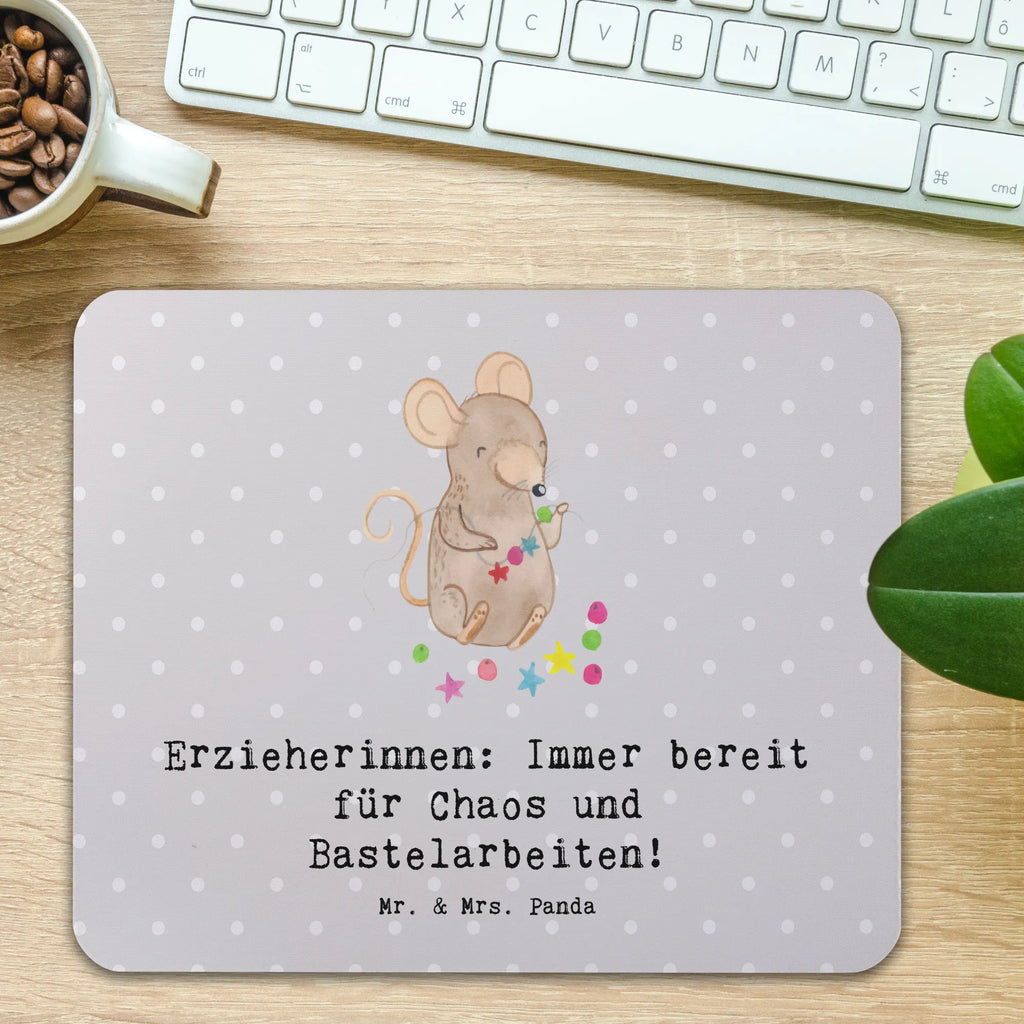 Mouse mat Erzieherinnen: Immer bereit für Chaos und Bastelarbeiten! PC Zubehör, Mousepad, Büroausstattung, Mauspad, Mausunterlage, Einzigartiges Mauspad, Mauspad Büro, Arbeitszimmer, Computer zubehör, Designer Mauspad, Beruf, Ausbildung, Jubiläum, Abschied, Rente, Kollege, Kollegin, Geschenk, Schenken, Arbeitskollege, Mitarbeiter, Firma, Danke, Dankeschön