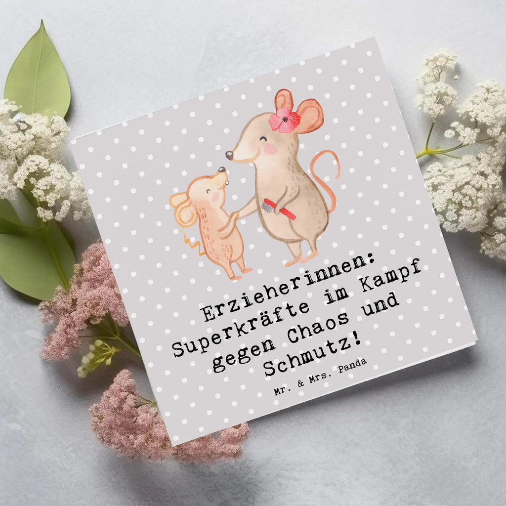 Deluxe Karte Superheldin Erzieherin Klappkarte, Hochwertige Klappkarte, Hochwertige Grußkarte, Geburtstagskarte, Hochzeitskarte, Glückwunschkarte, Karte, Grußkarte, Einladungskarte, Beruf, Ausbildung, Jubiläum, Abschied, Rente, Kollege, Kollegin, Geschenk, Schenken, Arbeitskollege, Mitarbeiter, Firma, Danke, Dankeschön