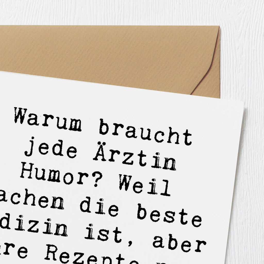 Deluxe Card Saying Warum braucht jede Ärztin Humor? Weil Lachen die beste Medizin ist, aber ihre Rezepte nur Medikamente abdecken! Karte, Hochwertige Grußkarte, Klappkarte, Grußkarte, Geburtstagskarte, Einladungskarte, Glückwunschkarte, Hochwertige Klappkarte, Hochzeitskarte, Beruf, Ausbildung, Jubiläum, Abschied, Rente, Kollege, Kollegin, Geschenk, Schenken, Arbeitskollege, Mitarbeiter, Firma, Danke, Dankeschön