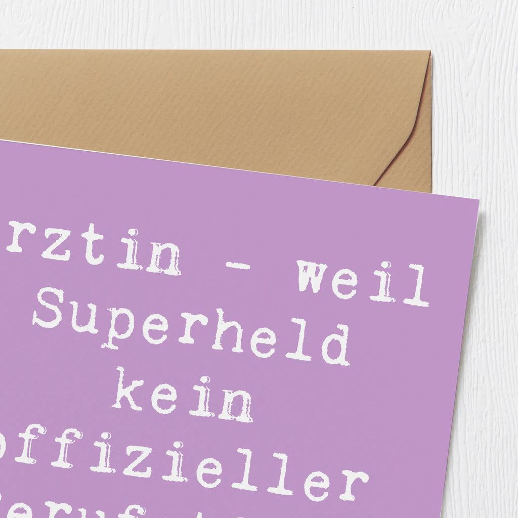 Deluxe Karte Spruch Ärztin Superheld Karte, Hochwertige Klappkarte, Klappkarte, Geburtstagskarte, Hochwertige Grußkarte, Einladungskarte, Grußkarte, Glückwunschkarte, Hochzeitskarte, Beruf, Ausbildung, Jubiläum, Abschied, Rente, Kollege, Kollegin, Geschenk, Schenken, Arbeitskollege, Mitarbeiter, Firma, Danke, Dankeschön