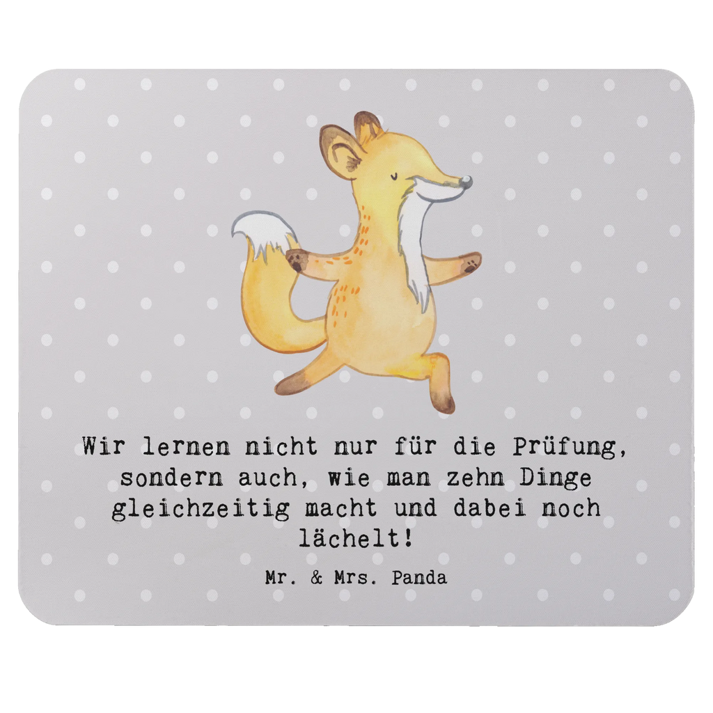 Mouse mat Wir lernen nicht nur für die Prüfung, sondern auch, wie man zehn Dinge gleichzeitig macht und dabei noch lächelt! Mausunterlage, Mauspad, Mousepad, Computer zubehör, Arbeitszimmer, PC Zubehör, Einzigartiges Mauspad, Mauspad Büro, Designer Mauspad, Büroausstattung, Beruf, Ausbildung, Jubiläum, Abschied, Rente, Kollege, Kollegin, Geschenk, Schenken, Arbeitskollege, Mitarbeiter, Firma, Danke, Dankeschön