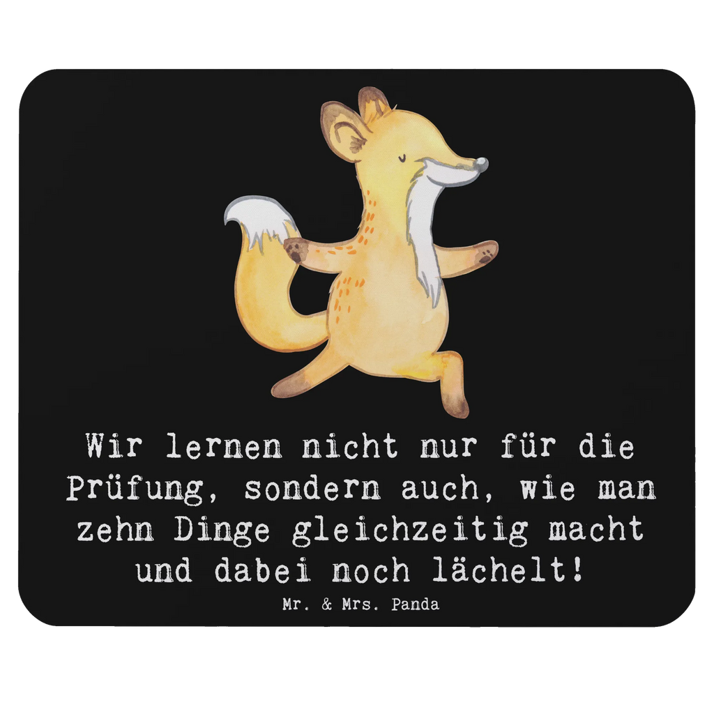 Mouse mat Wir lernen nicht nur für die Prüfung, sondern auch, wie man zehn Dinge gleichzeitig macht und dabei noch lächelt! Mausunterlage, Mauspad, Mousepad, Computer zubehör, Arbeitszimmer, PC Zubehör, Einzigartiges Mauspad, Mauspad Büro, Designer Mauspad, Büroausstattung, Beruf, Ausbildung, Jubiläum, Abschied, Rente, Kollege, Kollegin, Geschenk, Schenken, Arbeitskollege, Mitarbeiter, Firma, Danke, Dankeschön
