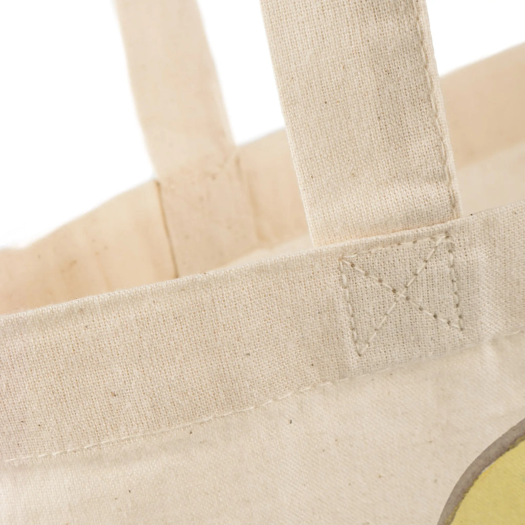 Tote bag Feuerwehrfrau - Heiß, und das nicht nur wegen des Feuers! Beuteltasche, Strandtasche, Shopper, Stoffbeutel, Umhängetasche, Einkaufstasche, Stofftasche, Schultertasche, Beutel, Einkaufstüte, Tasche, Laptoptasche, Jutetasche, Tragetasche, Badetasche, Jutebeutel, Beruf, Ausbildung, Jubiläum, Abschied, Rente, Kollege, Kollegin, Geschenk, Schenken, Arbeitskollege, Mitarbeiter, Firma, Danke, Dankeschön