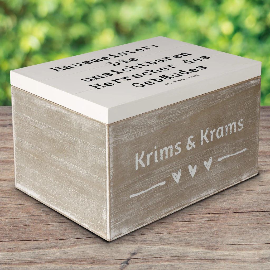 Holzkiste Spruch Hausmeister: Die unsichtbaren Herrscher des Gebäudes Aufbewahrungsbox, Kiste, Truhe, Geschenkbox, Schatzkiste, Geschenkdose, Dekokiste, Schatulle, Erinnerungskiste, Erinnerungsbox, XXL, Holzkiste, Beruf, Ausbildung, Jubiläum, Abschied, Rente, Kollege, Kollegin, Geschenk, Schenken, Arbeitskollege, Mitarbeiter, Firma, Danke, Dankeschön