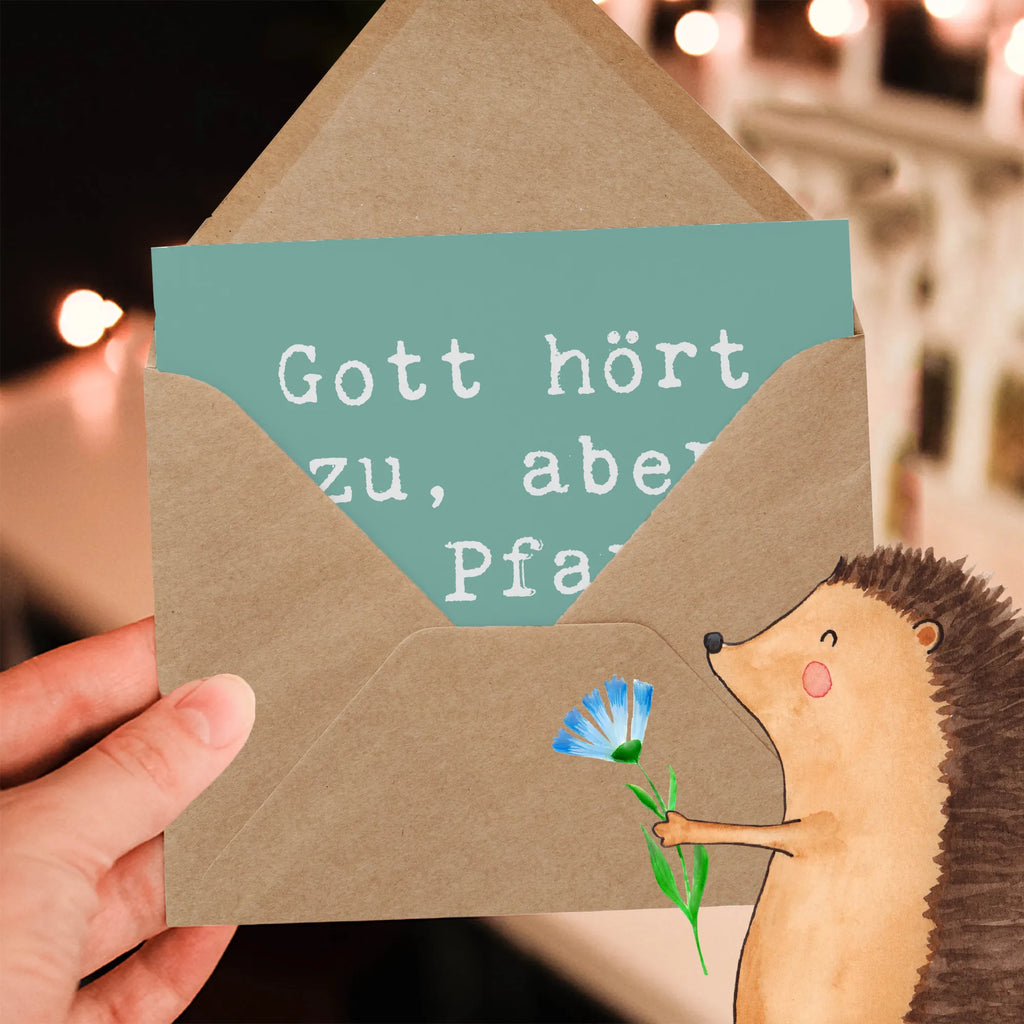Deluxe Card Saying Gott hört zu, aber der Pfarrer kennt alle Details. Hochwertige Klappkarte, Klappkarte, Grußkarte, Hochwertige Grußkarte, Karte, Geburtstagskarte, Einladungskarte, Glückwunschkarte, Hochzeitskarte, Beruf, Ausbildung, Jubiläum, Abschied, Rente, Kollege, Kollegin, Geschenk, Schenken, Arbeitskollege, Mitarbeiter, Firma, Danke, Dankeschön